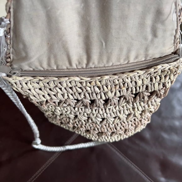 Cappelli Straworld Beige Woven Fringe Crossbody Purse - Picture 4 of 14